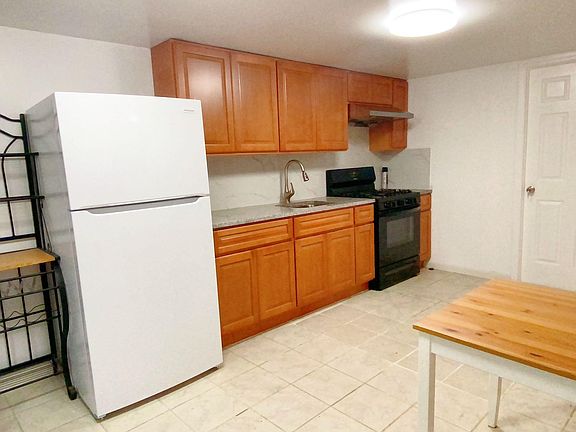 5th image of 239-34 66th Ave #1