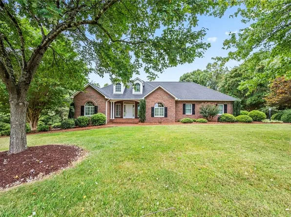 2608 Bethel Church Rd, Yadkinville, NC 27055
