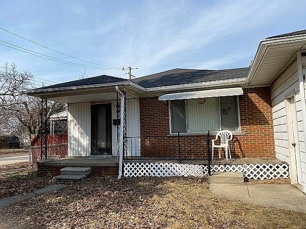 1st image of 705 E Harry Ave