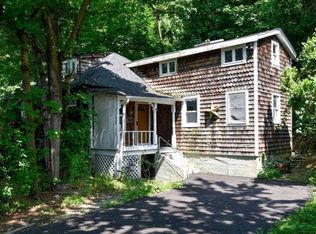 16 Herb Hill Rd, Glen Cove, NY 11542