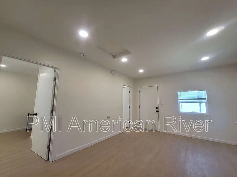 5403 Martin Luther King Jr Blvd — Photo 5