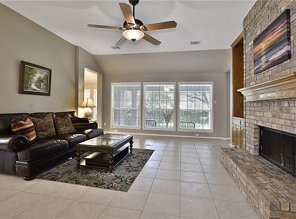 3rd image of 1708 Edelweiss Dr