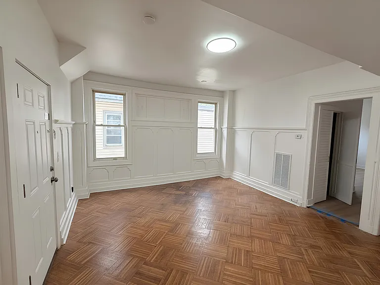 44-46 Farley Ave #2 — Photo 4