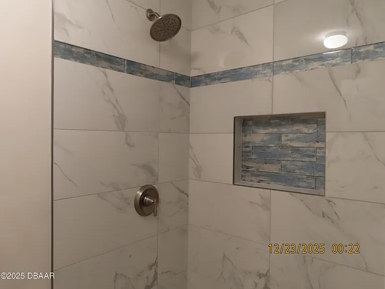 4211 New Haven Ct — Photo 13