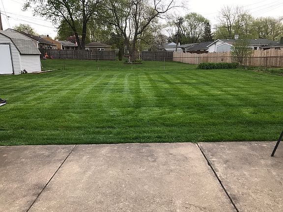 2nd image of 15047 Huntington Ct