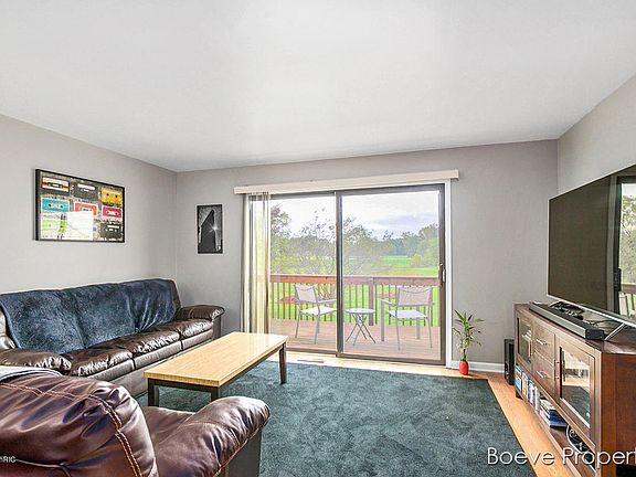 4th image of 4827 Meadowview Ct