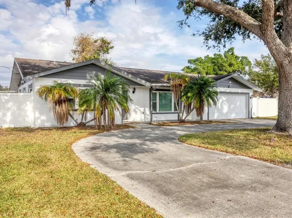 322 Linden Dr, Ellenton, FL 34222