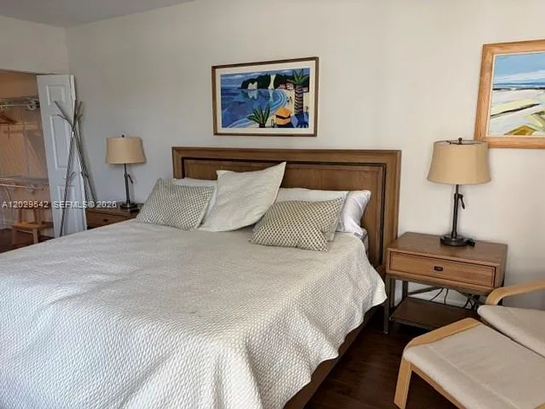 19707 Turnberry Way #4L — Photo 13