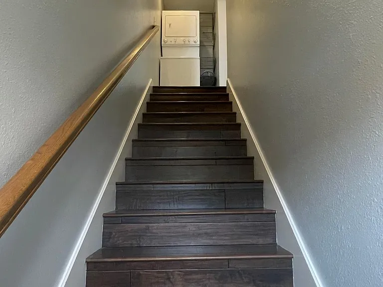 1897 W Stone St #3 — Photo 8