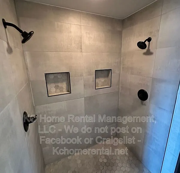 8608 W 165th Pl — Photo 34