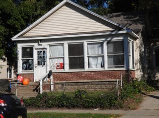 823 Fulton St W, Grand Rapids, MI 49504