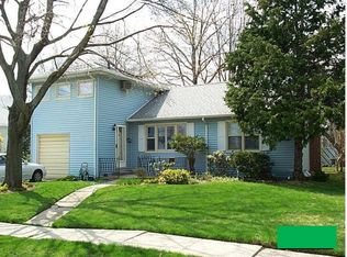 1698 Amsterdam Ave, Merrick, NY 11566