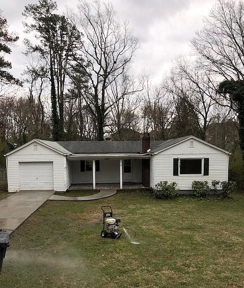 1st image of 2032 Fenwood Dr
