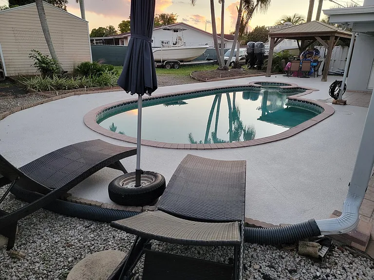 POOL & BACKYARD