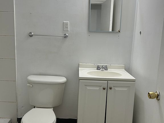 4th image of 5168 Lennon Rd