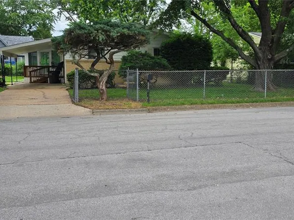 8 Redbud Ln, Rolla, MO 65401