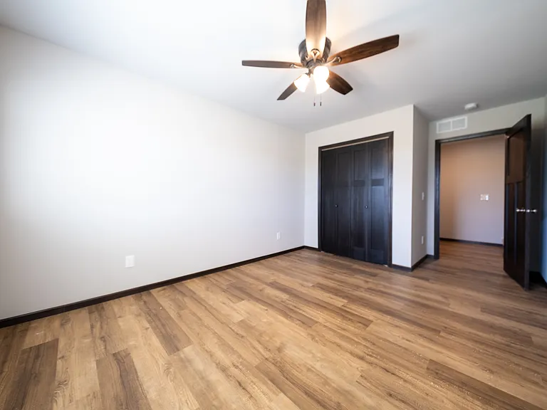 568 4th Circle Dr SE — Photo 13