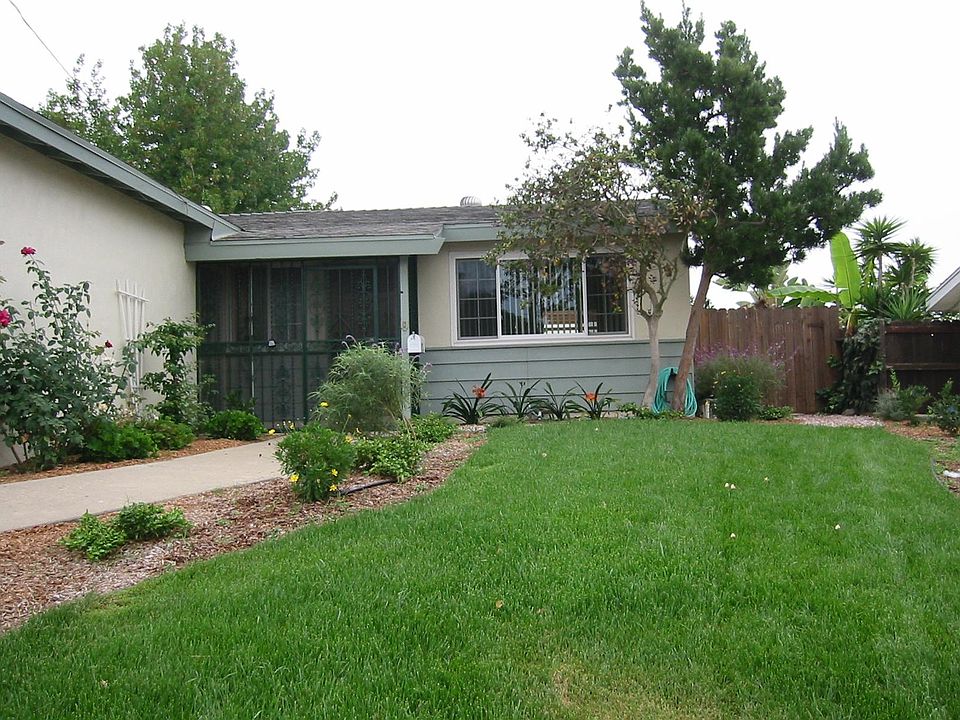 1st image of 7485 Salizar St
