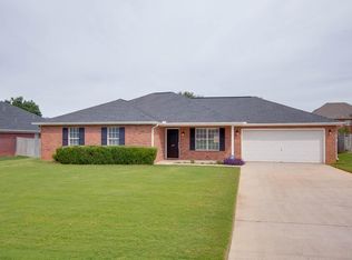 637 Gooch Ln, Madison, AL 35758