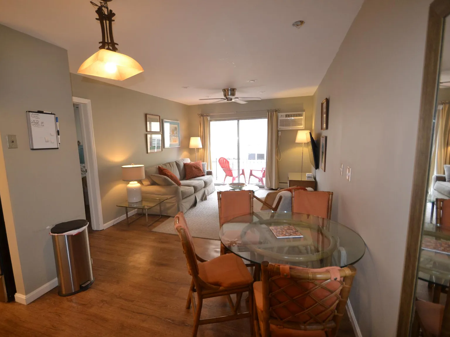 1 bed, 600 sqft, $1,295 — Photo 3