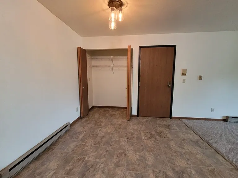 2129 Michelle Ct — Photo 5