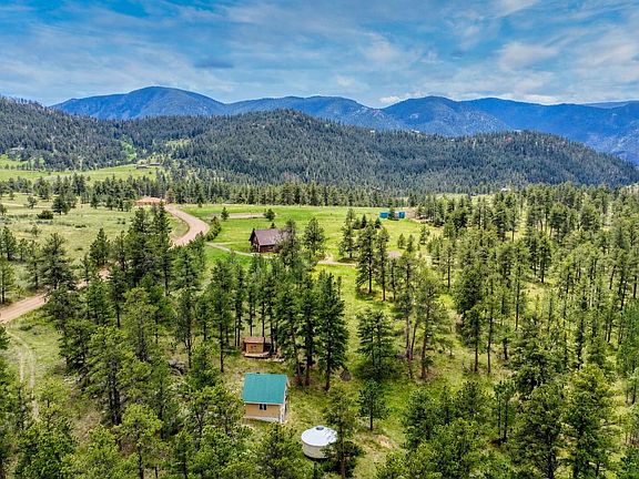 3rd image of 2365 Storm Mountain Dr
