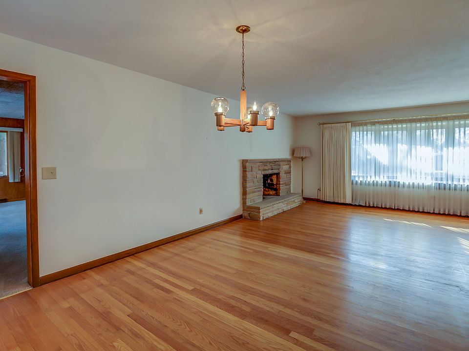 1st image of 5818 Dorsett Dr