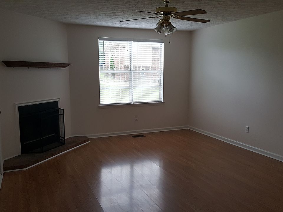 2nd image of 108 River Bend Rd