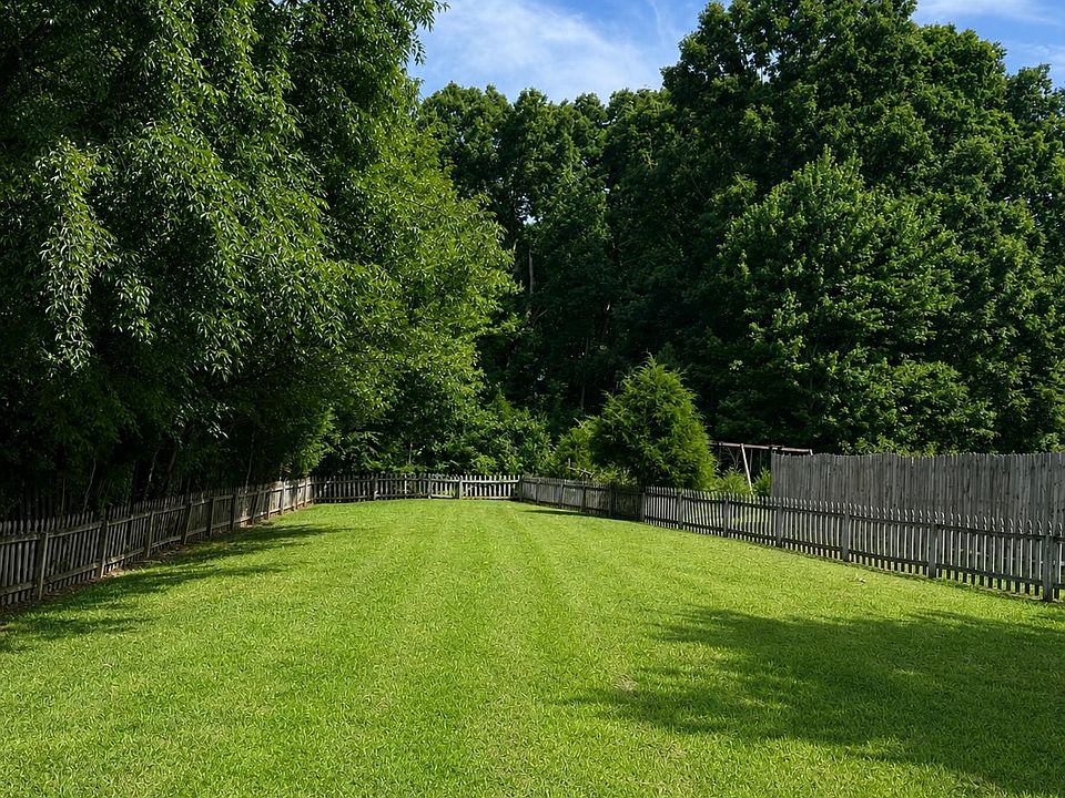 2nd image of 158 Grayland Rd