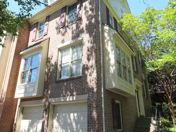 6032 Kelsey Ct, Falls Church, VA 22044