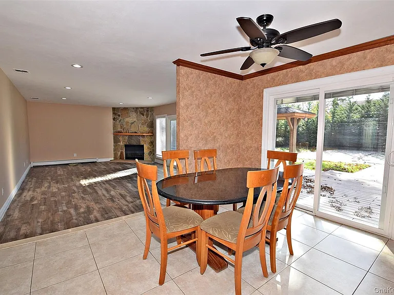 27 Jill Dr — Photo 10