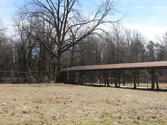 5th image of 1601 Newton Dr