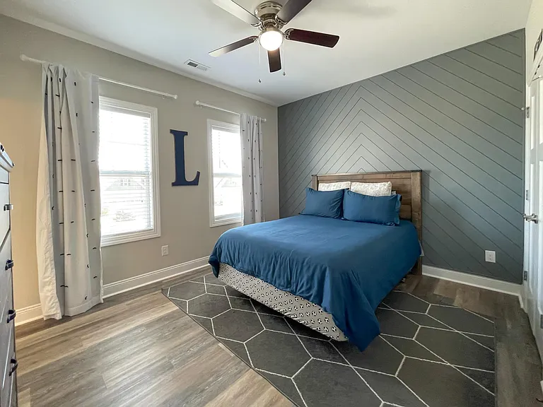 455 Aurora Pl — Photo 20
