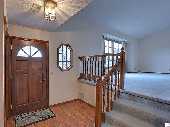 3rd image of 1208 Castana Cir