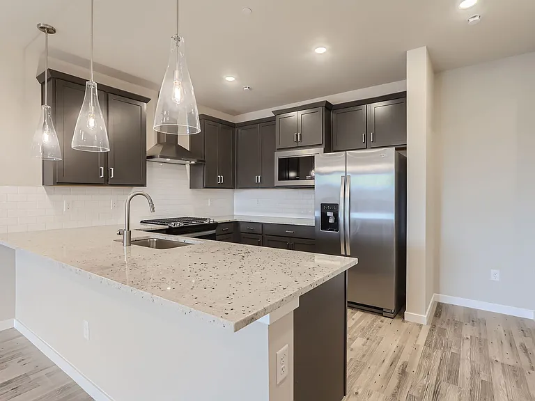 2752 Bear Springs Cir — Photo 2