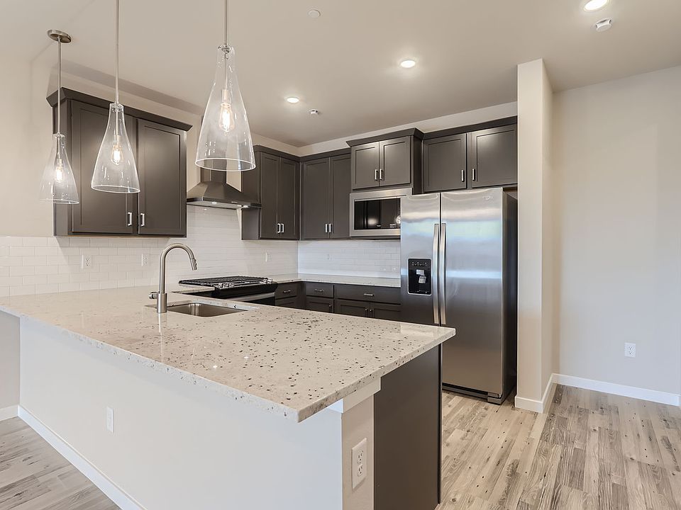 2nd image of 2752 Bear Springs Cir