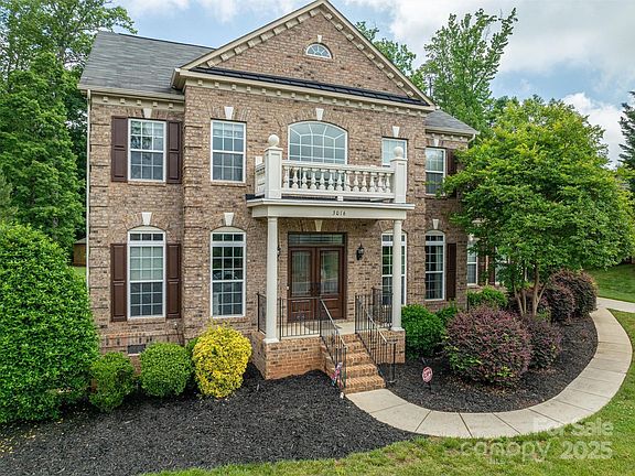 2nd image of 3016 Applewood Point Ln
