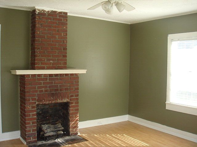 2nd image of 1704 S Lee St