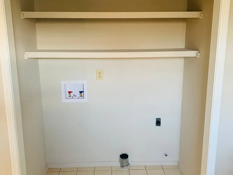 7138 S Darlington Ave — Photo 16