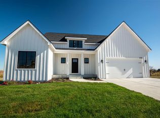 3700 Ames Cir, Manhattan, KS 66503