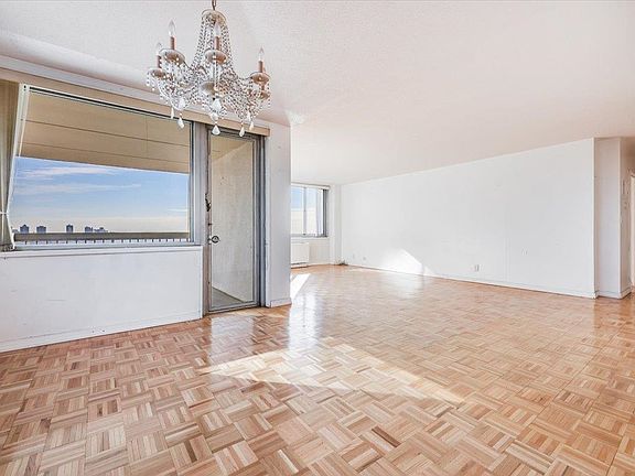 5th image of 1600 Parker Ave #7C