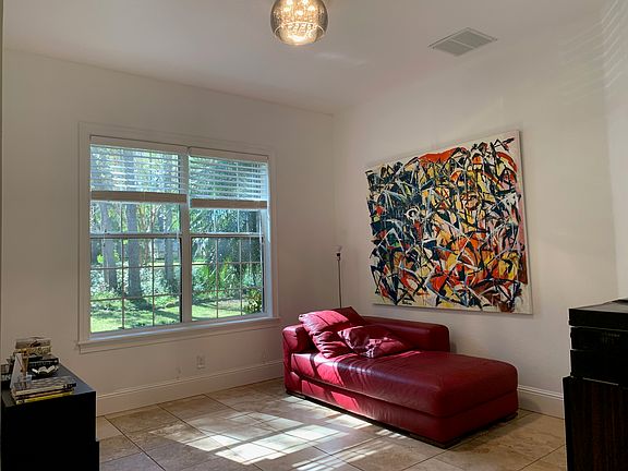 3rd image of 25105 Thornhill Dr