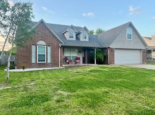 114 Cypress St, Centerton, AR 72719