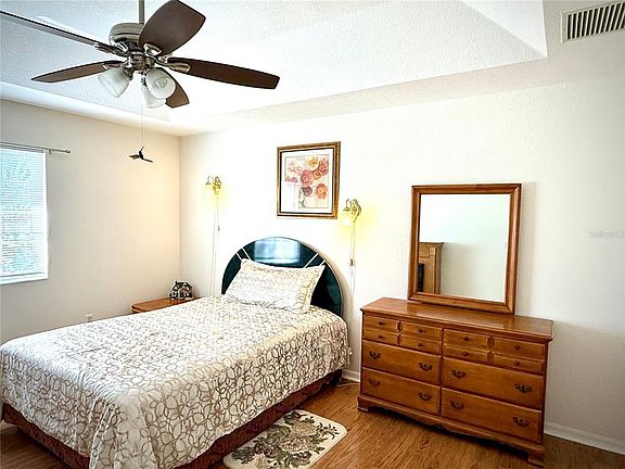 4th image of 4488 Rifkin Ave