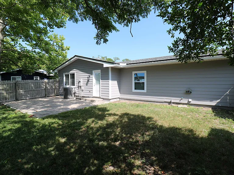 206 Phoenetia Dr — Photo 5