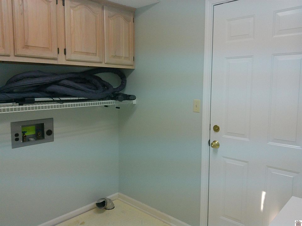 2nd image of 1105 Lakeview Dr