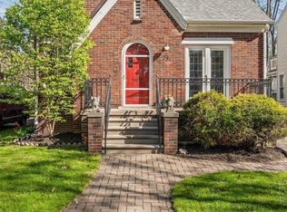 73 Amherst Rd, Pleasant Ridge, MI 48069