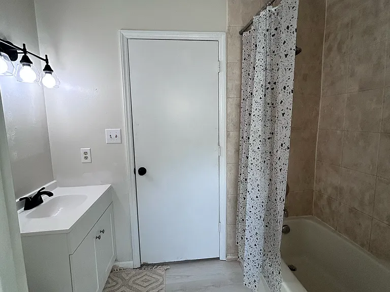 2622 Belle Ave NE #2622 — Photo 7