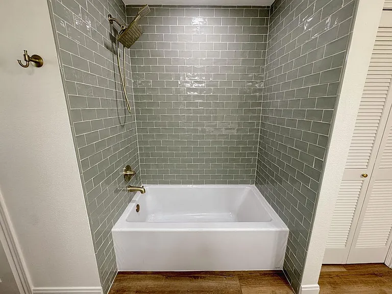5121 FM 446 — Photo 23