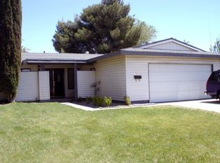 15975 Fresno St, Victorville, CA 92395